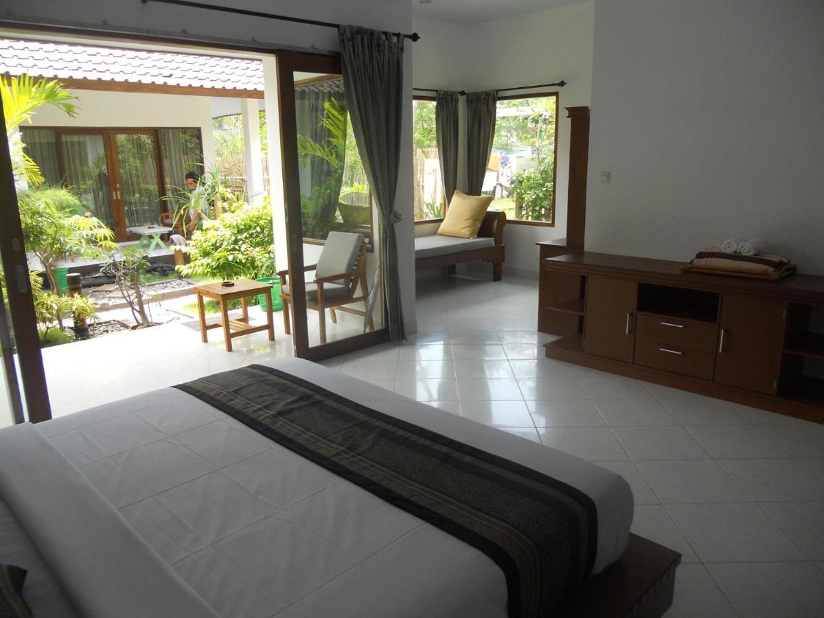 Gili Smile Bungalow Gili Trawangan Exterior photo