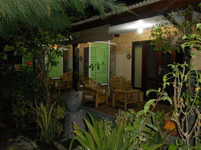 Gili Smile Bungalow Gili Trawangan Exterior photo