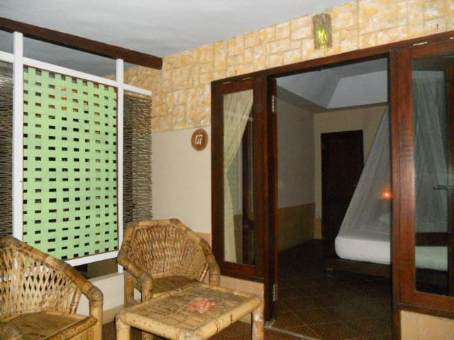Gili Smile Bungalow Gili Trawangan Exterior photo