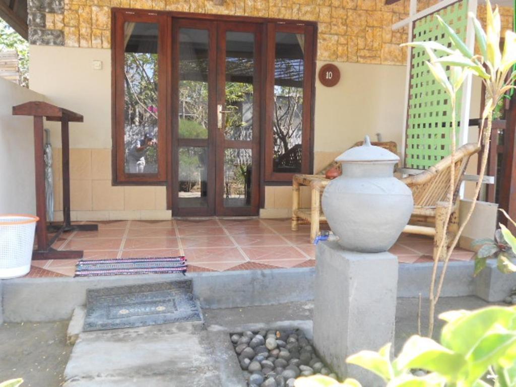 Gili Smile Bungalow Gili Trawangan Exterior photo